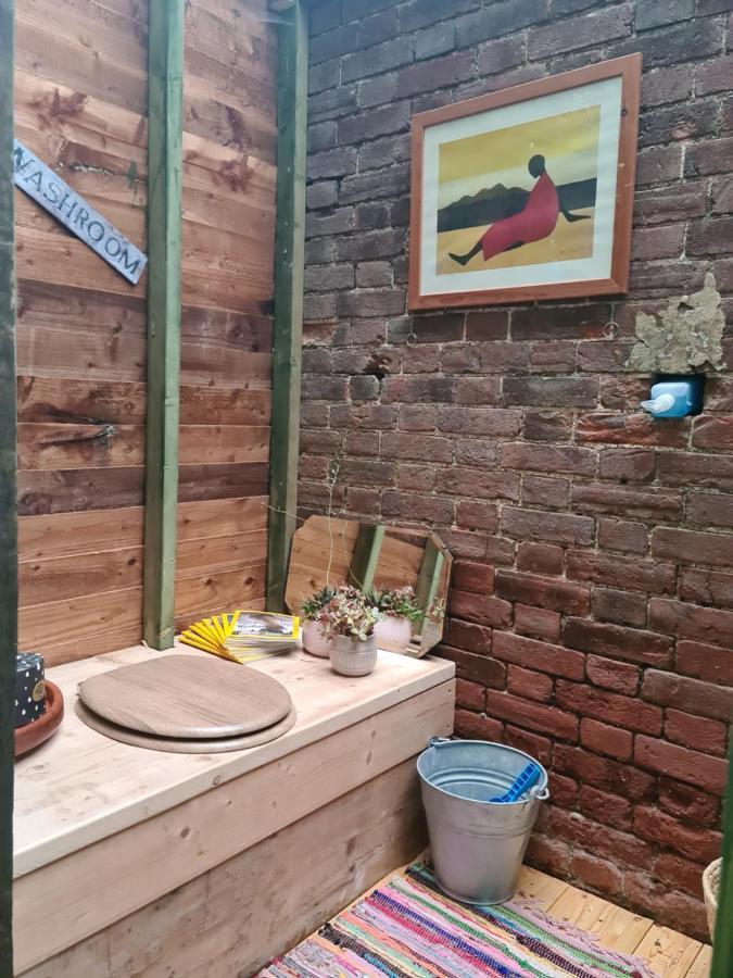 Отель The Potting Shed Manuden Экстерьер фото